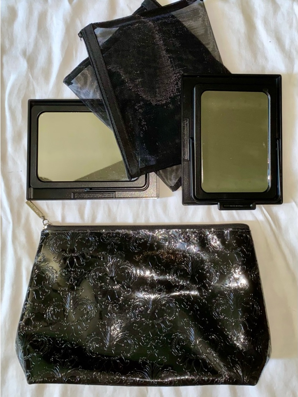 Mary Kay Cosmetic Pouch with two brand new mirrors in case with covers